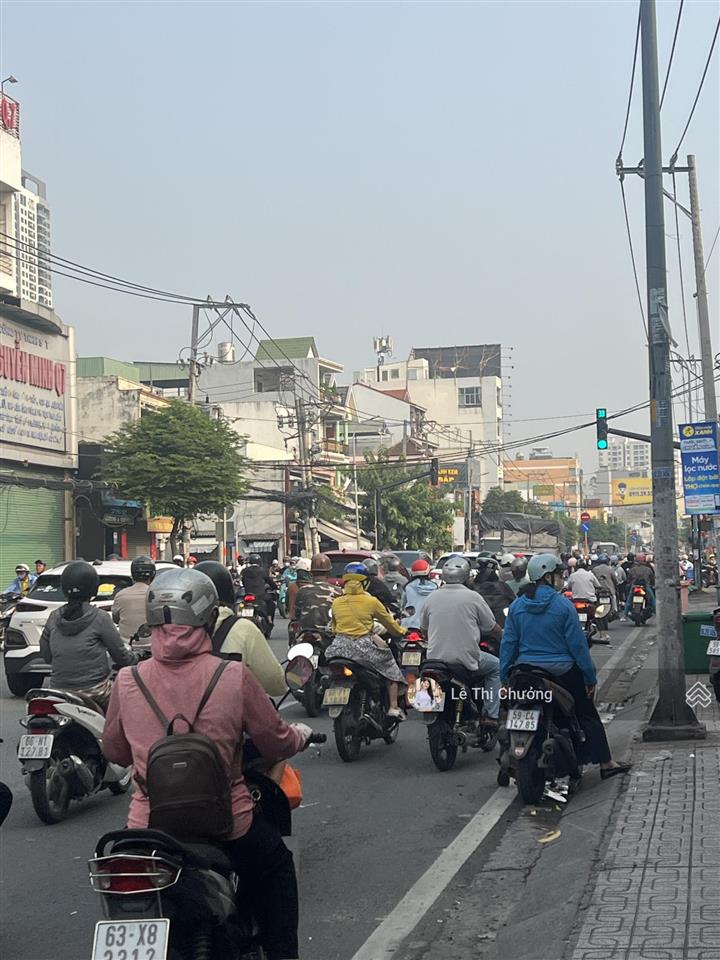 Mặt tiền đường huỳnh tấn phát, 4 tầng, 10 phòng, 180m2, đối diện kdc nam long, quận 7
