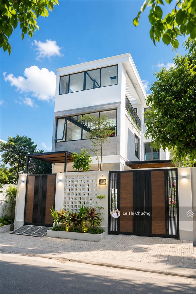 Bán nhà quận 7, xe hơi tránh, 3 tầng, ngang khủng 9m dài 18m, sát big c nguyễn thị thập, 18 tỷ nhic