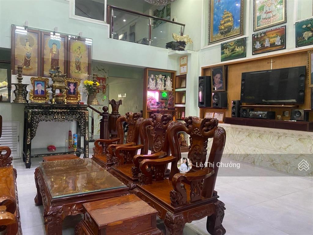 136m2, ngang to 7m, nở hậu, dài 20m, 3 tầng, xe hơi, kế vinhomes trần trọng cung quận 7, 12 tỷ nhíc