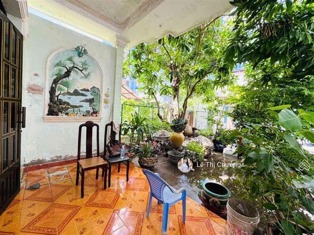 Chỉ hơn 30tr/1m2 nhà cấp 4, quận 7, cn 167m2, ngang to 10m dài 26m nở hậu 14m, hiếm sát hoàng q v