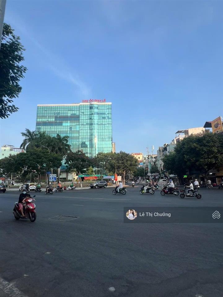 Bán nhà 2 mặt tiền kd hoàng diệu quận 4, ngang 5.7m, 3 tầng kiên cố sát cầu camet