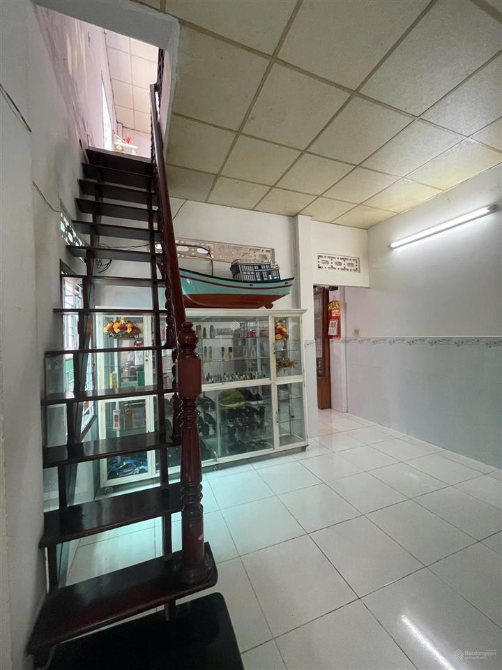 Cần bán gấp nhà 2 tầng gần biển gần trung tâm tp hẻm xe máy 103.7 m2 chỉ 2,5 tỷ