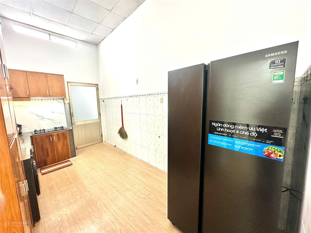 Nhà hẻm trung tâm nha trang  gần biển  chỉ 2 tỷ 950 triệu !!