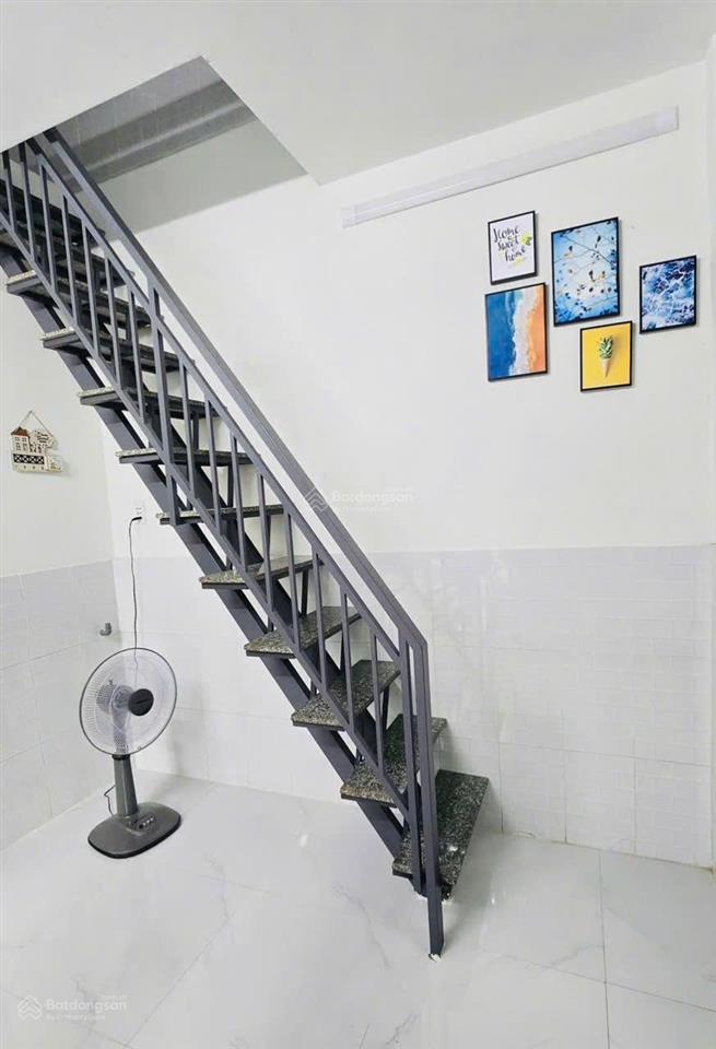 2 tầng nở hậu  hẻm xe hơi thông  âu cơ  15m2  2.29 tỷ  2pn 1wc ban công  hoàn công  tân phú