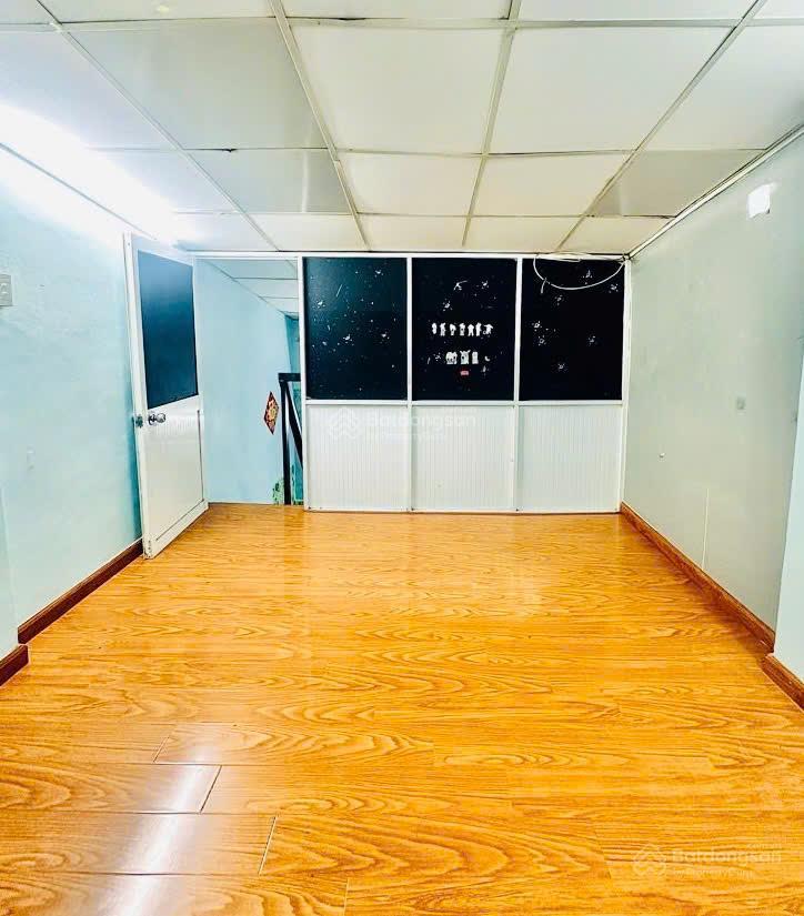 Bán nhà 2 tầng  âu cơ  24m2  2.5 tỷ  không lộ giới  1pn suốt 1wc  hoàn công  quận tân phú