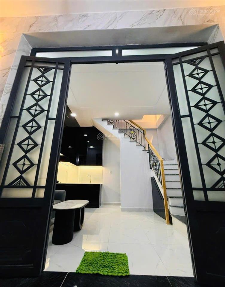 4 tầng tân phú  2pn 3wc sân thượng  hoàn công  2,x tỷ  sát hẻm xe hơi  tân hương  ngang 4,1m