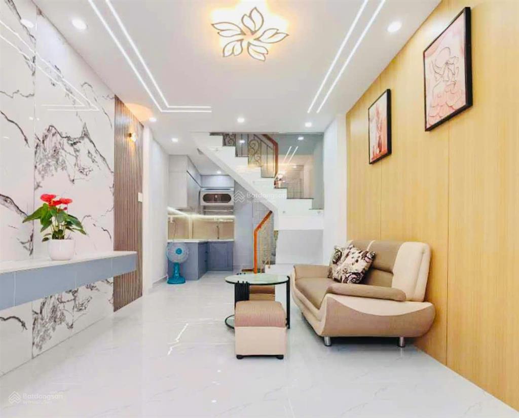 2 tầng tân phú  2pn 2wc ban công  hoàn công  chỉ 3.x tỷ  hẻm 3m thông tứ tung  phú thọ hoà