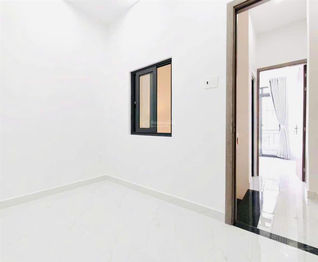 2 tầng tân phú  2pn 2wc ban công  hoàn công  chỉ 3.x tỷ  hẻm 3m thông tứ tung  phú thọ hoà