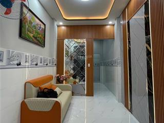 Nhà nở hậu  2 tầng bình tân  20m²  chỉ 2.5 tỷ  2pn 2wc ban công  tân hòa đông  giáp quận 6
