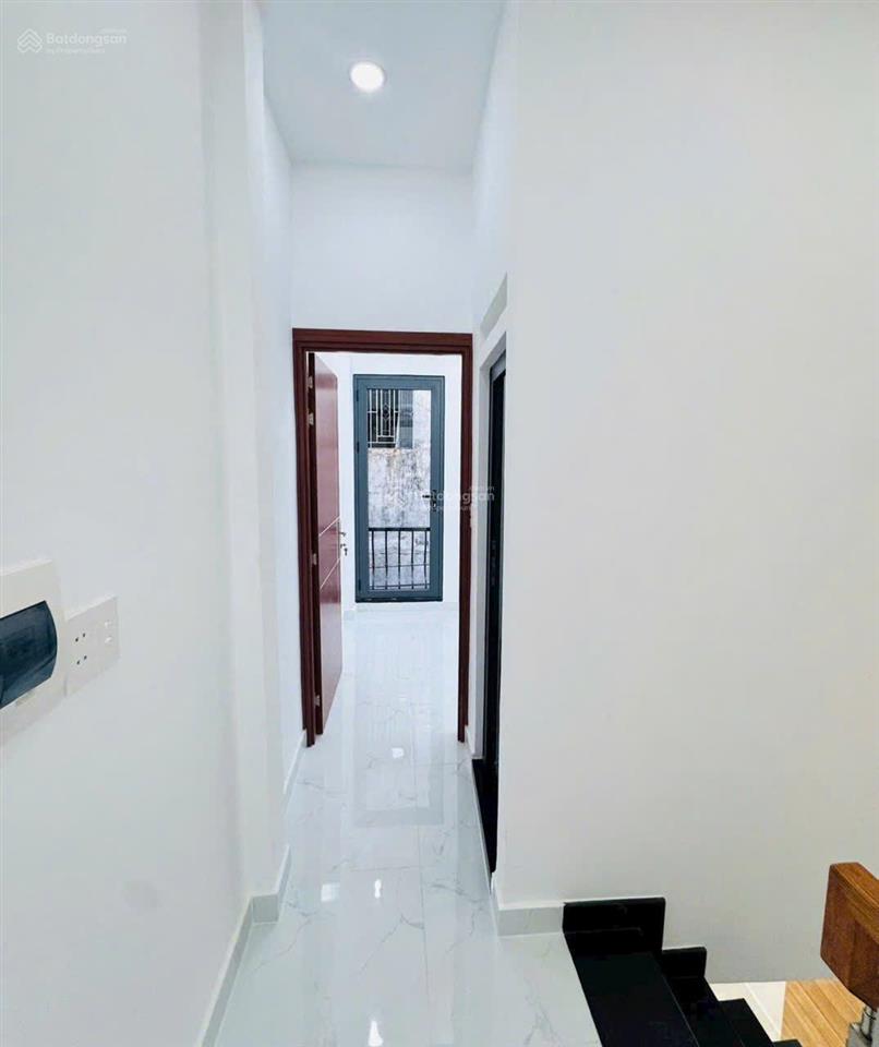 Bán nhà 21m2  3x7  2pn 2wc ban công  2.x tỷ  trương phước phan  bình tân  2 tầng hoàn công