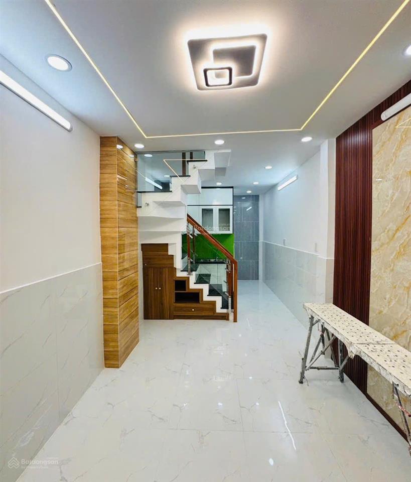 Bán nhà 21m2  3x7  2pn 2wc ban công  2.x tỷ  trương phước phan  bình tân  2 tầng hoàn công