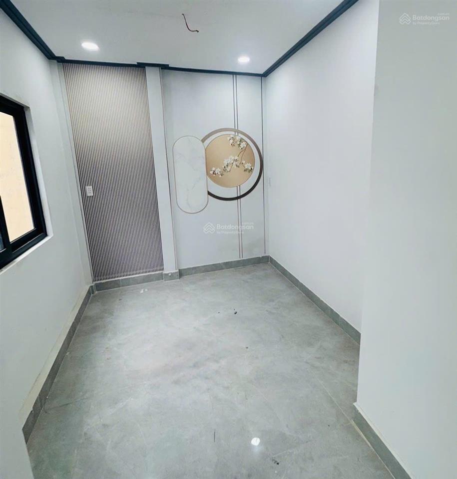 2 tầng bình tân  4.5x6  27m2  2.95 tỷ  hẻm 3m thông  2pn 2wc ban công  tỉnh lộ 10  hoàn công