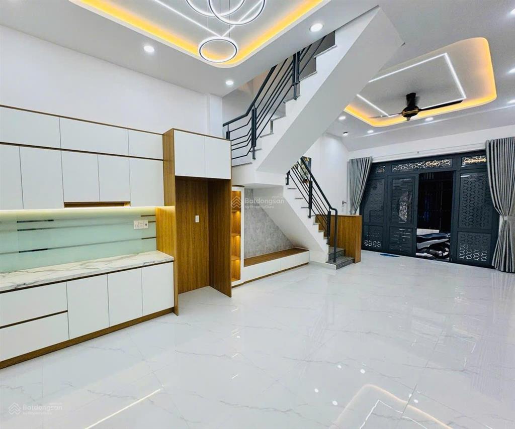 Nhà 2 tầng bình tân  40m²  4x10  hẻm xe tải 5m  chỉ 5.15 tỷ  2pn 2wc ban công  lê văn quới