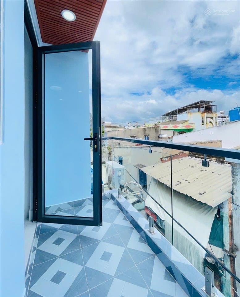 Nhà đẹp 3 tầng bình tân  24m²  3x8  hẻm 3m  3,1 tỷ  2pn 3wc 2 ban công  lê văn quới