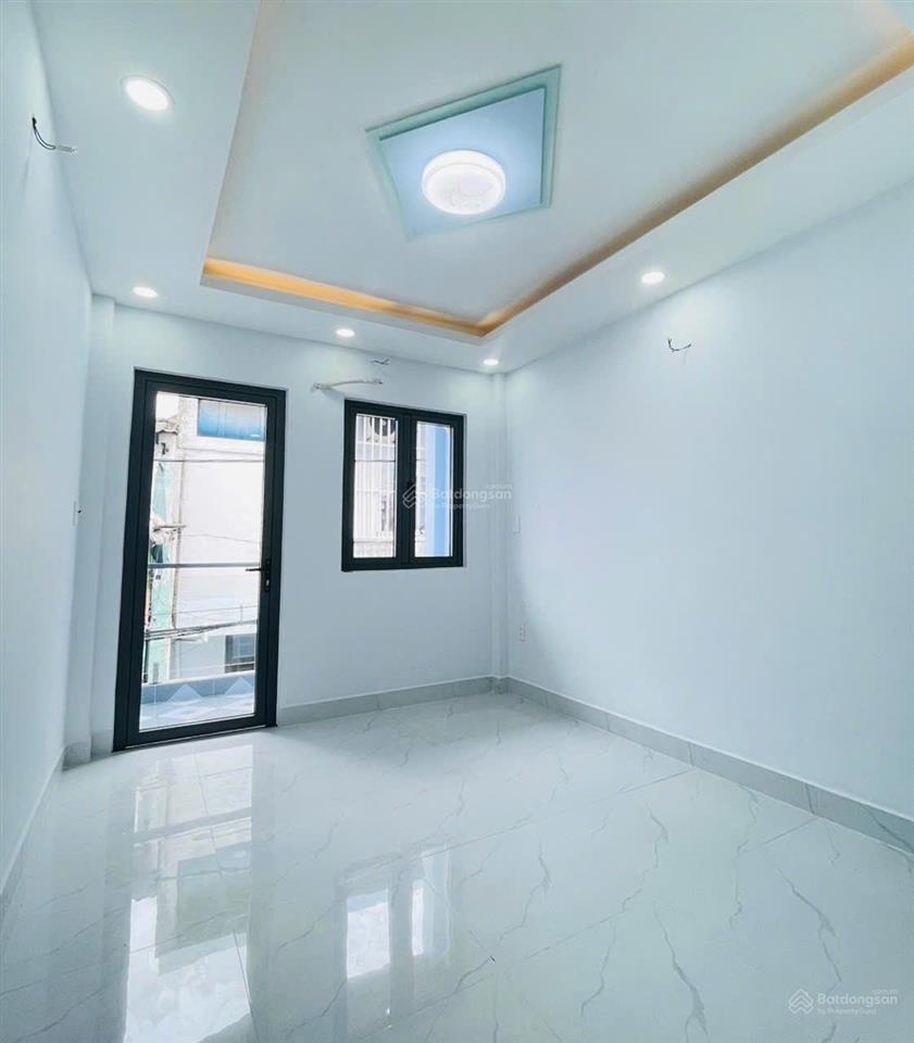Nhà đẹp 3 tầng bình tân  24m²  3x8  hẻm 3m  3,1 tỷ  2pn 3wc 2 ban công  lê văn quới