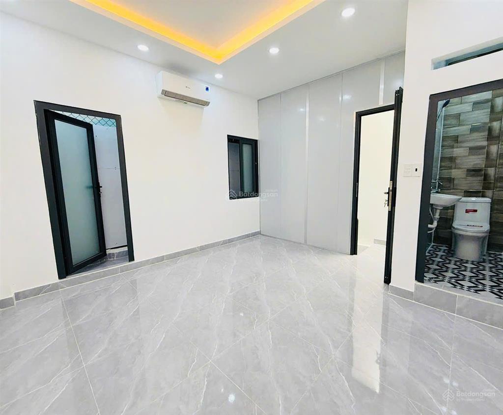 Nhà mới 2 tầng bình tân  20m²  2,3 tỷ  1pn 2wc ban công  phan anh  giáp tân phú  hoàn công