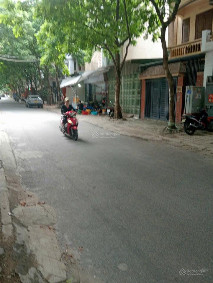 Bán nhà liền kề kđt xala 18.5tỷ (hàng hiếm)chính chủ bán gấp diện tích đất 75m2, 4,5 tầng