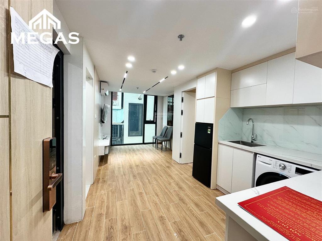 Ô tô,1n1k, nhà mới,ngay gần cầu giấy giặt sấy ban công lớn, có giảm giá 10% cho tháng sinh viên