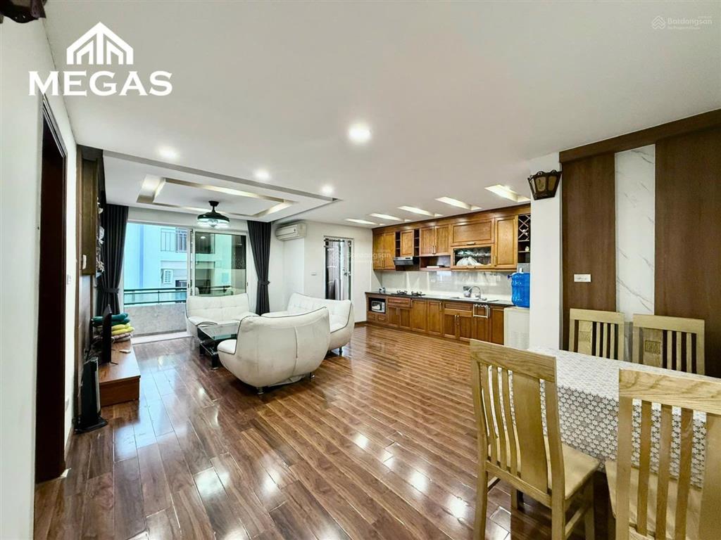 2n 2wc lạc long quân, 50m ra hồ tây, ô tô đỗ cửa, ban công rộng máy giặt riêng chủ hỗ trợ decor
