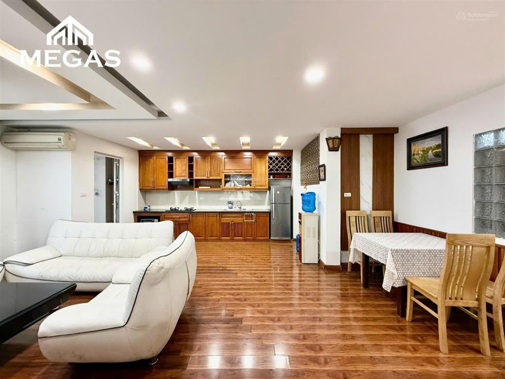 2n 2wc lạc long quân, 50m ra hồ tây, ô tô đỗ cửa, ban công rộng máy giặt riêng chủ hỗ trợ decor