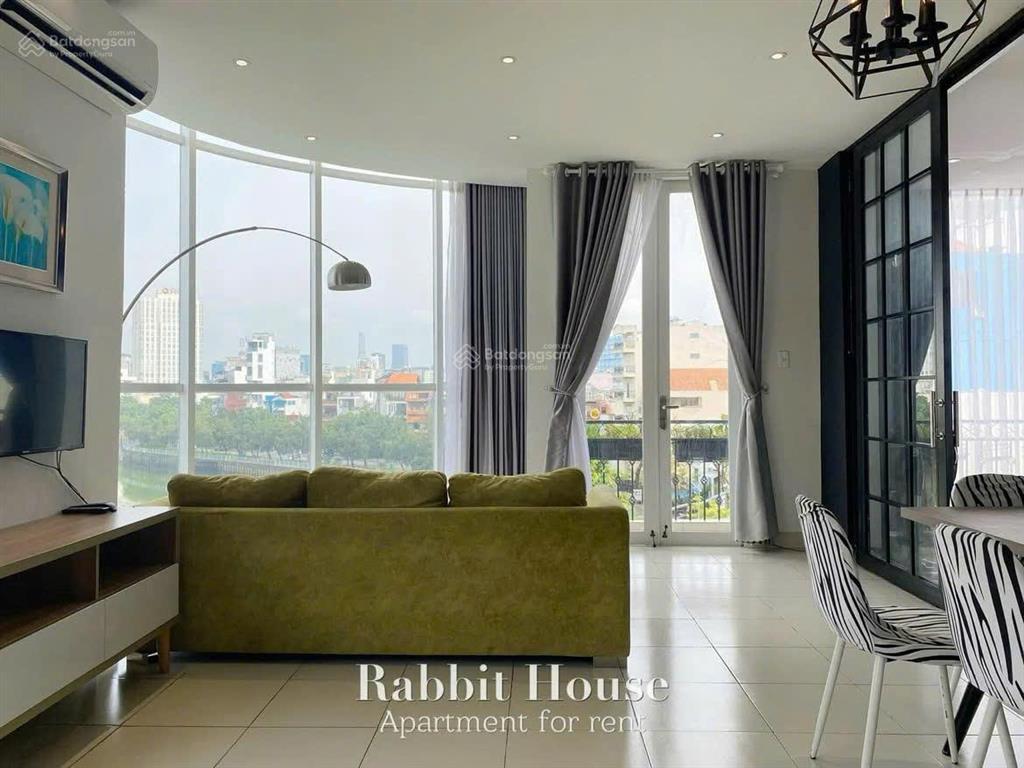 2n1k view hồ tây, ô tô vào tận cửa, bancol, thiết kế thông minh đường lạc long quân, tây hồ