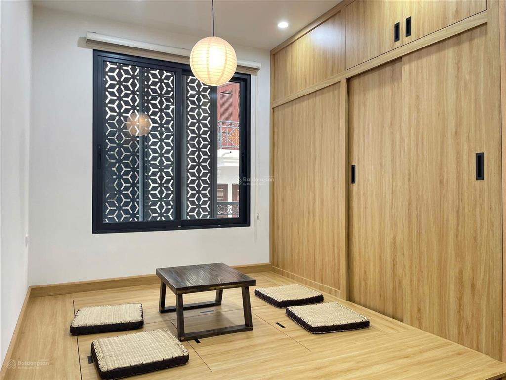 Khai trương studio  1n1k ô tô đỗ cửa, 50m đi bộ ra hồ, bancol thoáng view hồ tây đường trích sài