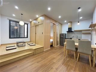 Khai trương studio  1n1k ô tô đỗ cửa, 50m đi bộ ra hồ, bancol thoáng view hồ tây đường trích sài