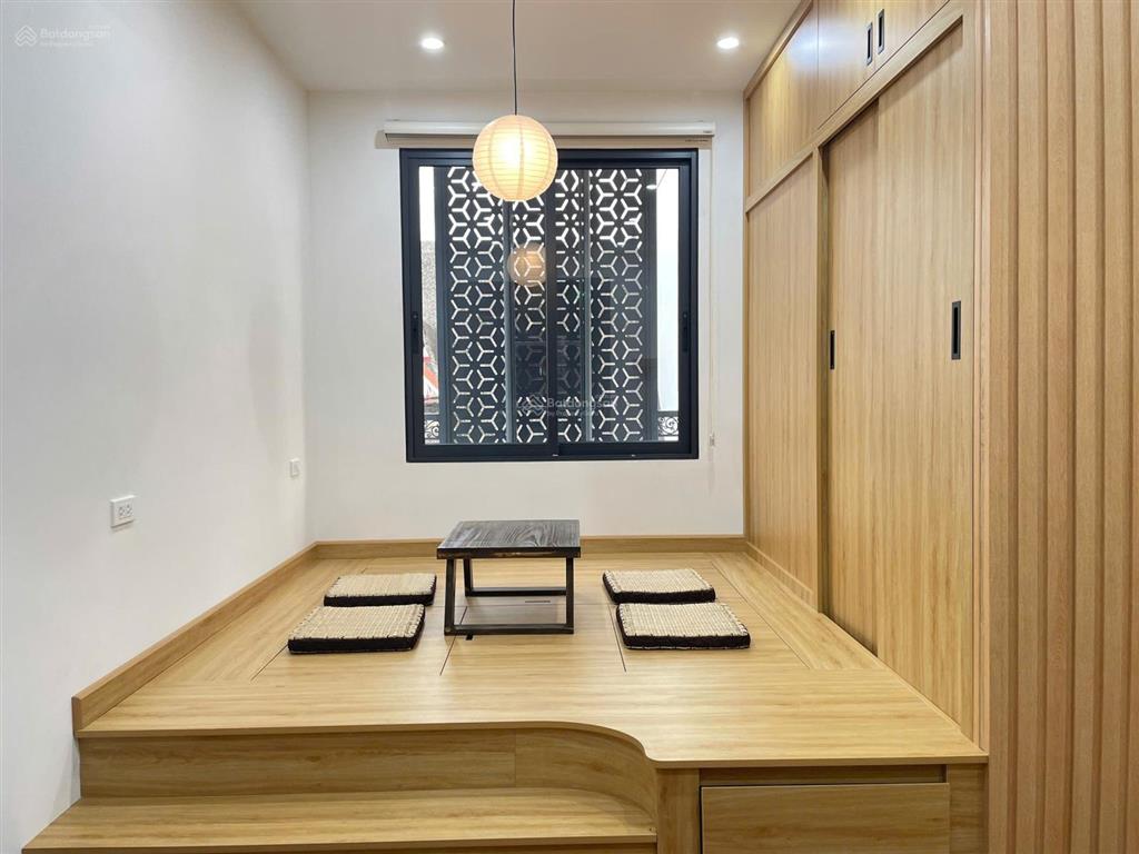 Khai trương studio  1n1k ô tô đỗ cửa, 50m đi bộ ra hồ, bancol thoáng view hồ tây đường trích sài