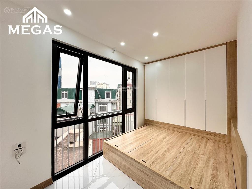 New, ô tô đỗ, đối diện sư phạm, giá 6 triệu, bancol, ngay xuân thuỷ cầu giấy