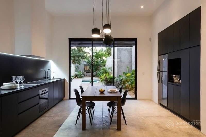 1 ngủ 1 khách, studio ô tô đỗ cửa, sân vườn, 60m2 5 phút đi bộ tới tây hồ, full nội thất mới tinh