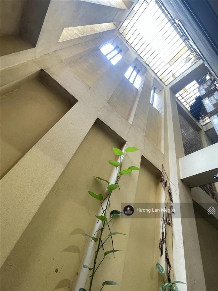 Mbkd văn phòng hiếm! chính chủ 180m2 bàn giao setup, thoải mái thời gian ô tô tránh nhau ở tây hồ