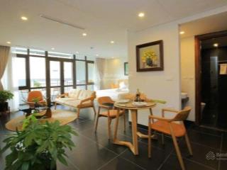 Luxury apartment ba dinh| căn hộ cao cấp ô tô đỗ cửa, full nội thất gần phố cổ, lăng bác