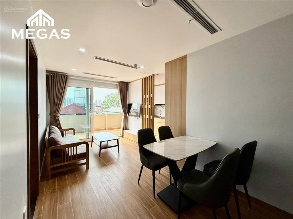 Căn hộ 1 ngủ 1 khách ô tô đỗ cửa  50m2  ngay vòng xuyến công trường dân chủ  nhà mới tinh