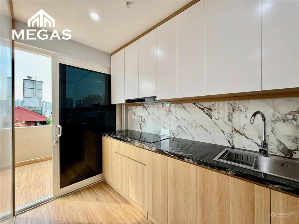 Căn hộ 1 ngủ 1 khách ô tô đỗ cửa  50m2  ngay vòng xuyến công trường dân chủ  nhà mới tinh