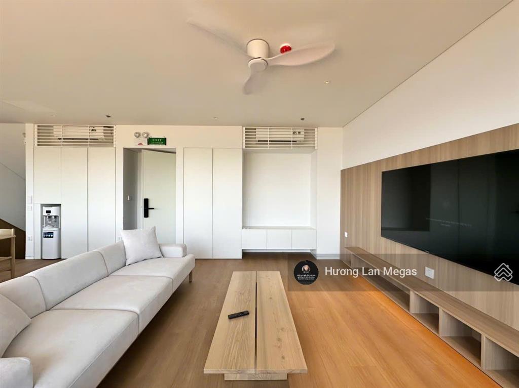Luxury serviced apartment for rent in west lake hanoi | lake view | 50m to west lake