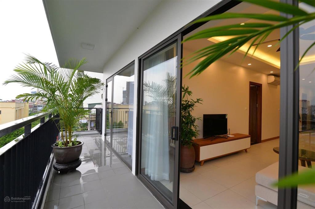 Hot! studio 40m2, ô tô đỗ cửa, nhà siêu rộng giặt riêng cạnh lotte tây hồ, nội thất đầy đủ