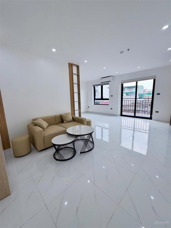 45m2 ô tô đỗ cửa  ngay gần phạm văn đồng, full nội thất ban công nhà mới tinh tại xuân đỉnh