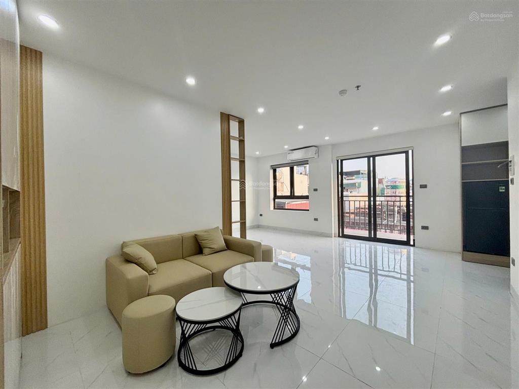 45m2 ô tô đỗ cửa  ngay gần phạm văn đồng, full nội thất ban công nhà mới tinh tại xuân đỉnh