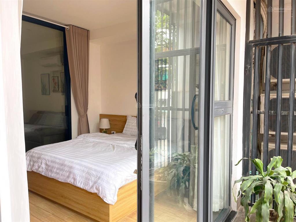 Mặt phố đội cấn, ô tô đỗ cửa  cho thuê ccmn studio, 1n1k full nội thất tại tại ngọc hà ba đình