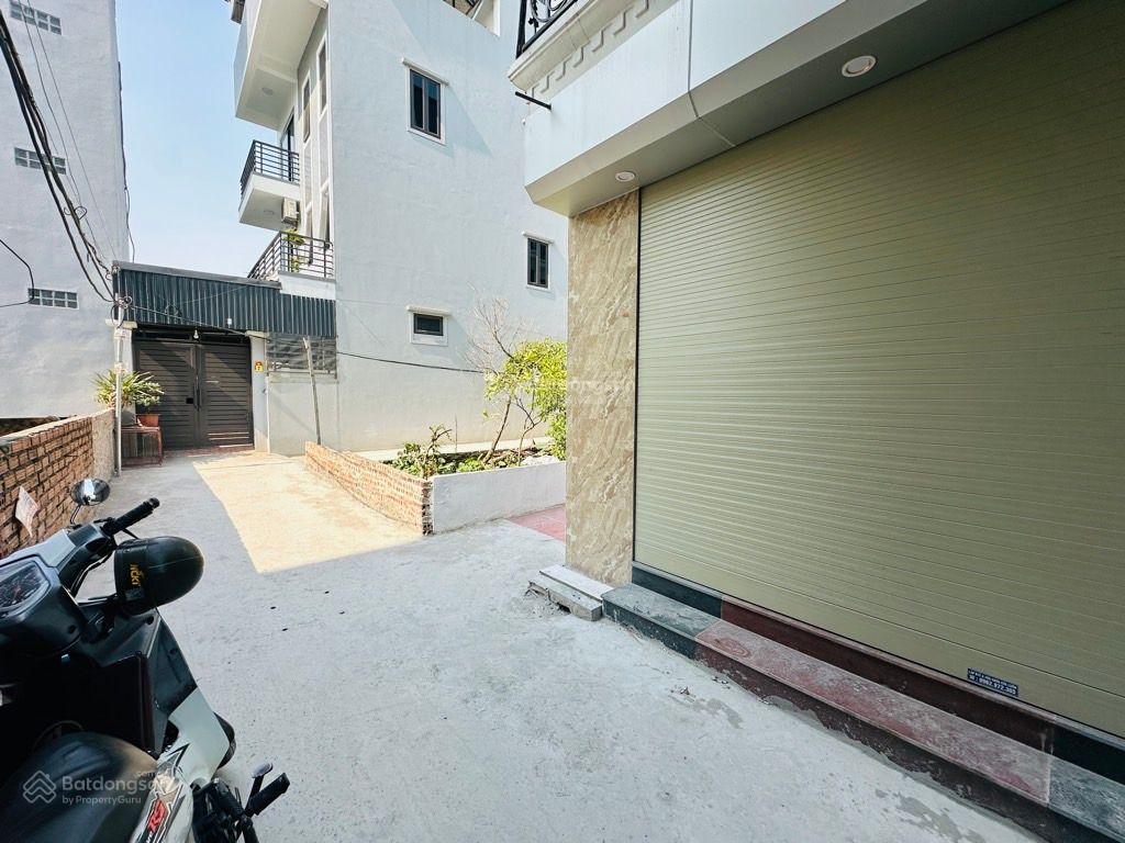 Ô tô đỗ cổng, thạch bàn, long biên 40m² 5 tầng 6.5 tỷ có tl