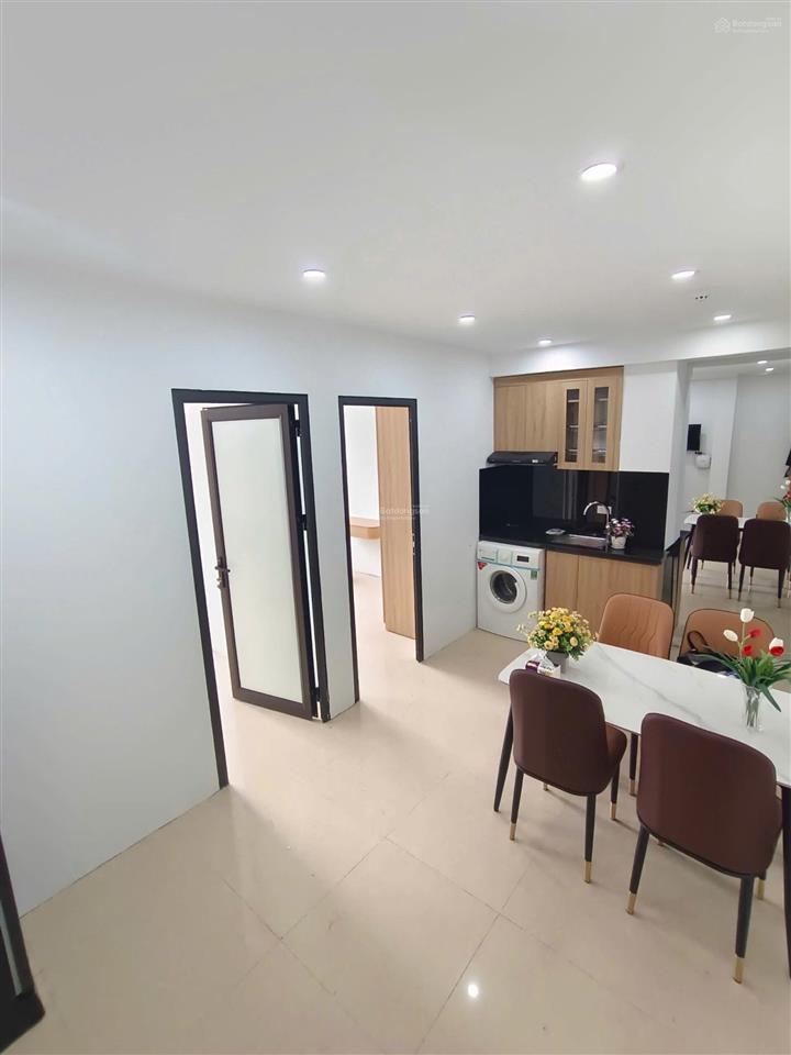 Cho thuê căn hộ 2pn mặt đường trung kính diện tích 50m2