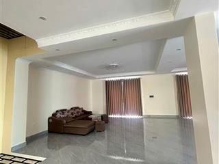 Cho thuê căn thông mặt phố đi bộ vũ yên, full nội thất, giá hời thị trường