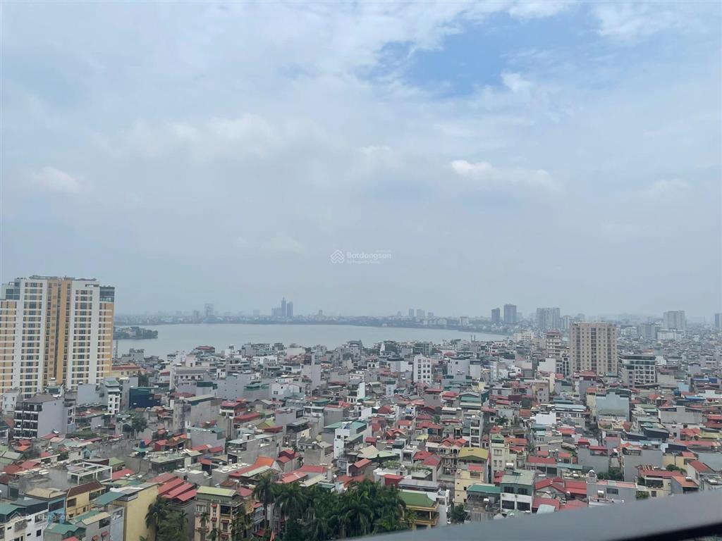Em cho thuê 2pn tại hdi tây hồ nội thất cb, tầng đẹp, view hồ giá 10tr/th,  0973 177 *** zalo