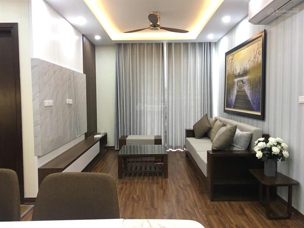 Em cho thuê 2pn tại hdi tây hồ nội thất cb, tầng đẹp, view hồ giá 10tr/th,  0973 177 *** zalo