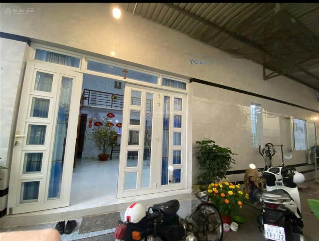 Bán nhà mặt tiền khu phố tám thước, giá cực chất 5,9 tỷ, 1036m2, kiên lương, kiên giang
