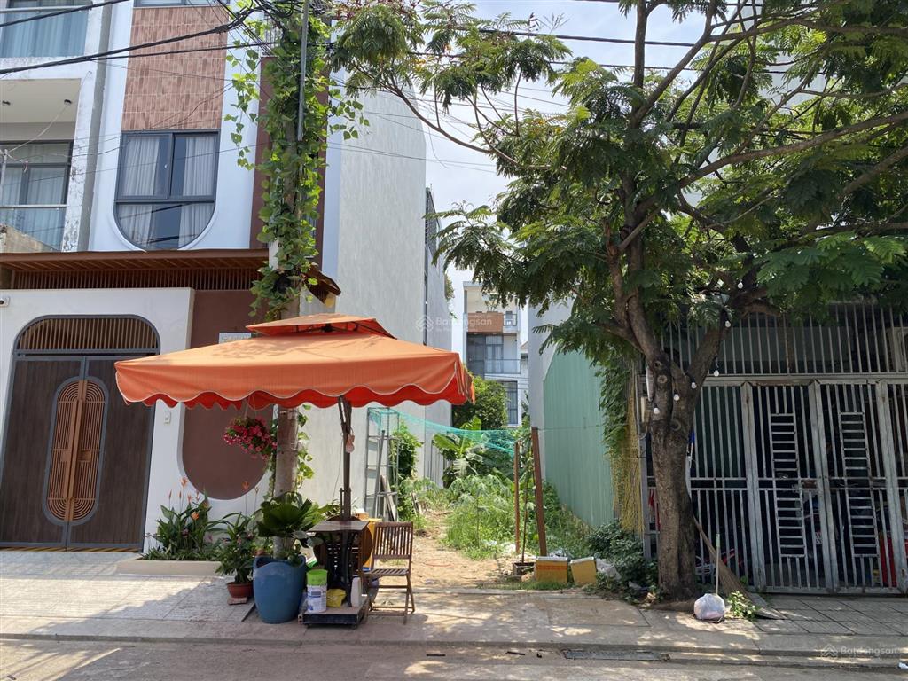 Đường thông 12m, sổ sẵn công chứng ngay, dân cư hiện hữu