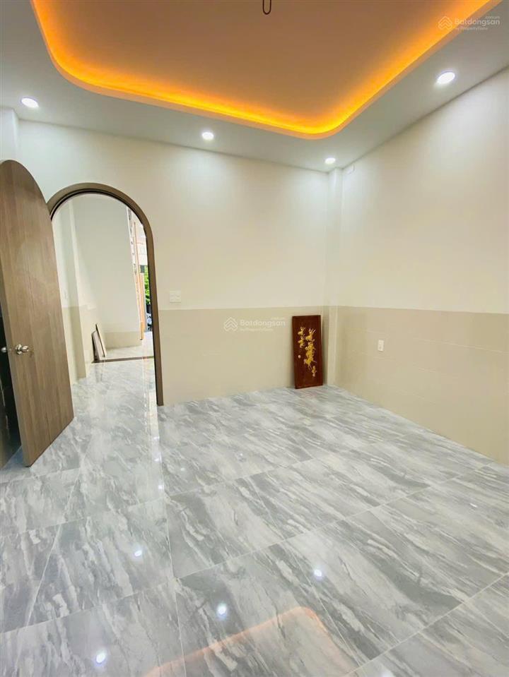 Nhà 3 tầng 5pn 5wc, sổ hoàn công, nhỉnh 5 tỷ