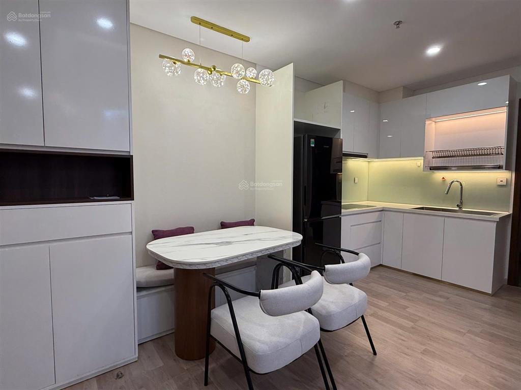 Hàng hiếm , căn 43 m2 , 1 pn , view sông , đối diện dự án sun , giá 3,1 tỷ nội thất cao cấp