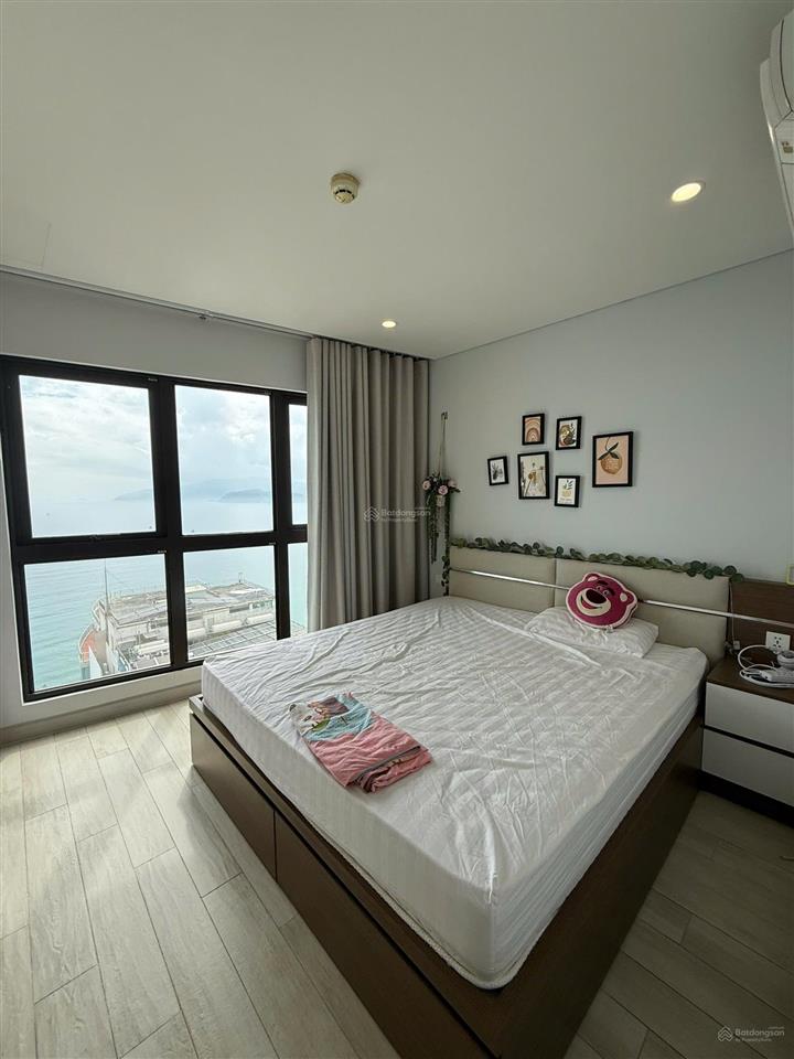 Hàng hiếm, căn góc 70 m2 ,2 phòng ngủ view trực diện nha trang , giá 12 tỷ , sổ hồng lâu dài