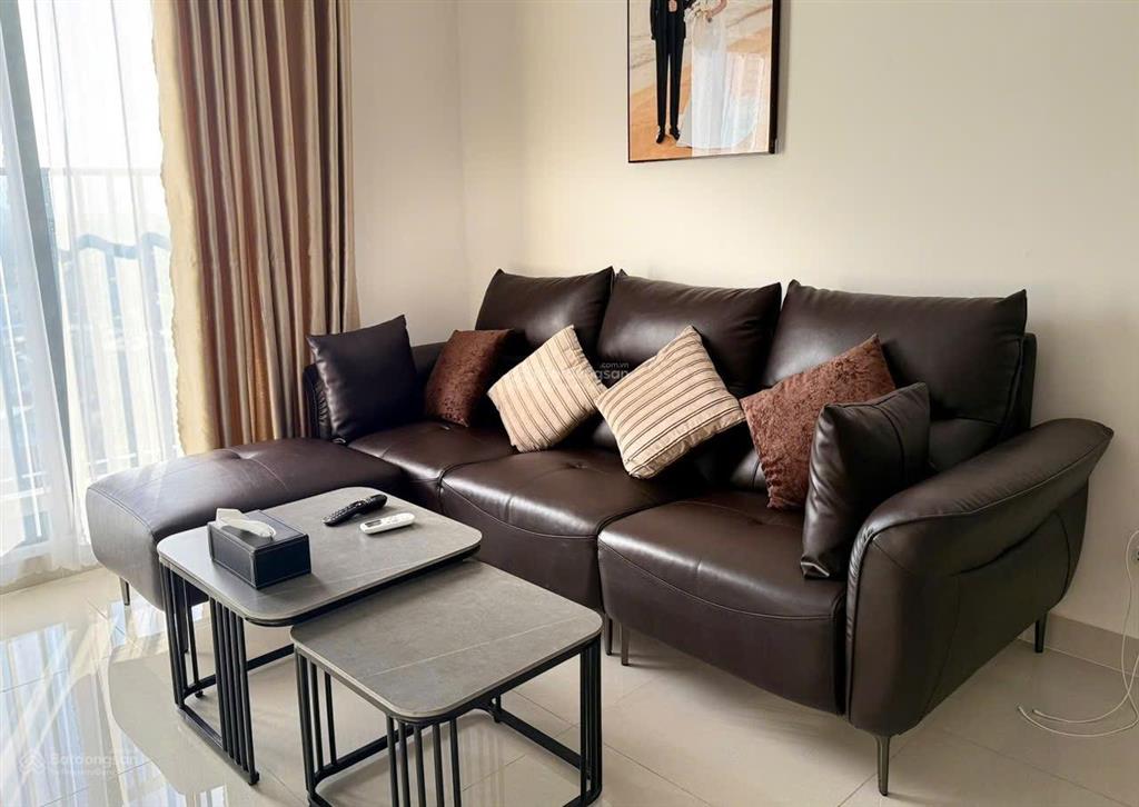 Bán căn hộ 74 m2, lầu cao, đầy đủ nội thất đẹp mới tinh giá 4,3 tỷ,  0906 549 *** sơn